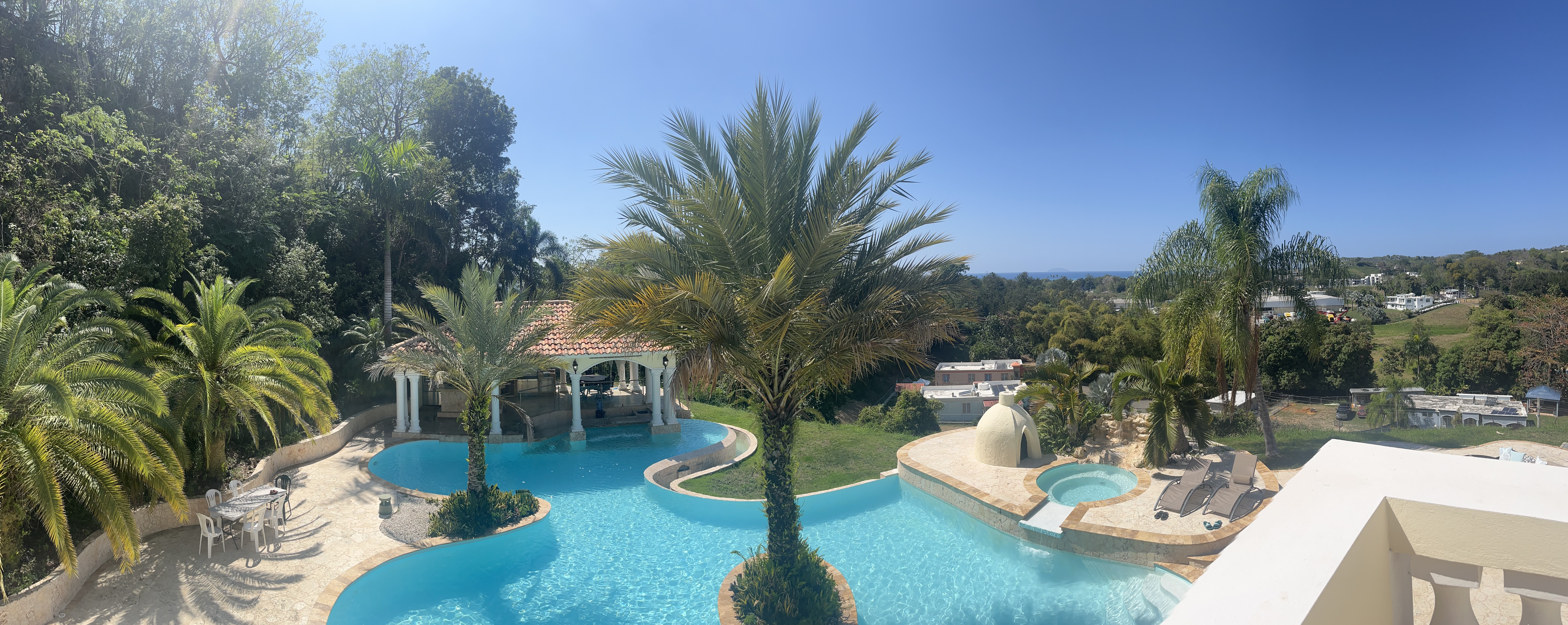 Vendor coordination at Oasis Monte Y Mar